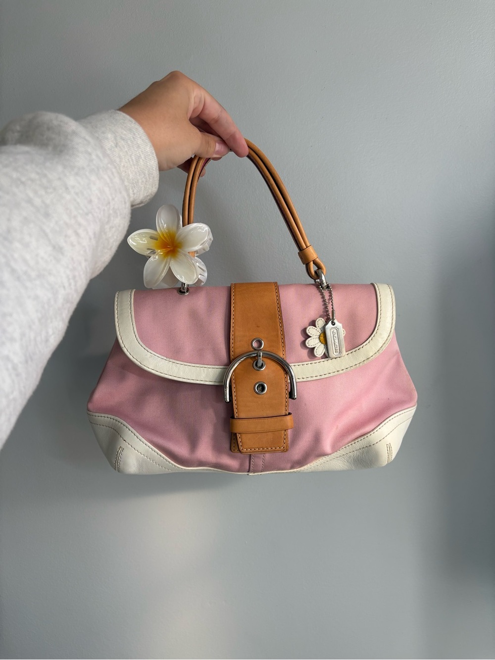 Coach Y2K Daisy SoHo Buckle Bag in Pink